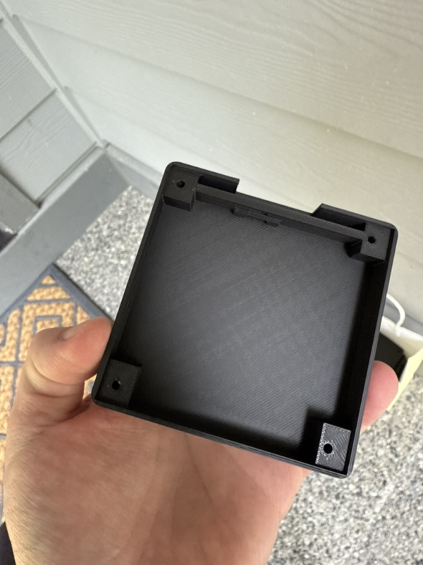 3D-printed flashlight casing